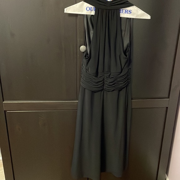 Evan Piccone black cocktail dress.size 4 worn once. Freshly dry cleaned. - Picture 5 of 9